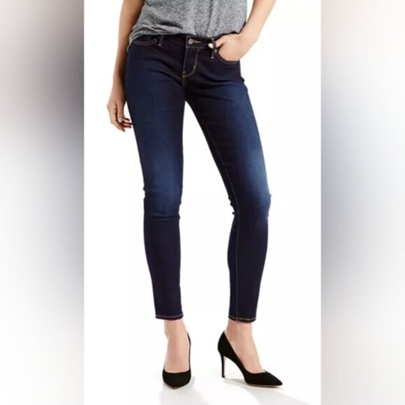 Levi's 811 Curvy Skinny Jeans - Picture 1 of 8